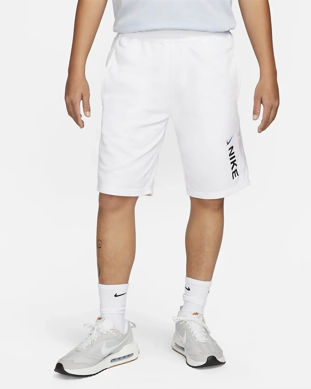 Nike Sportswear Hybrid. 1