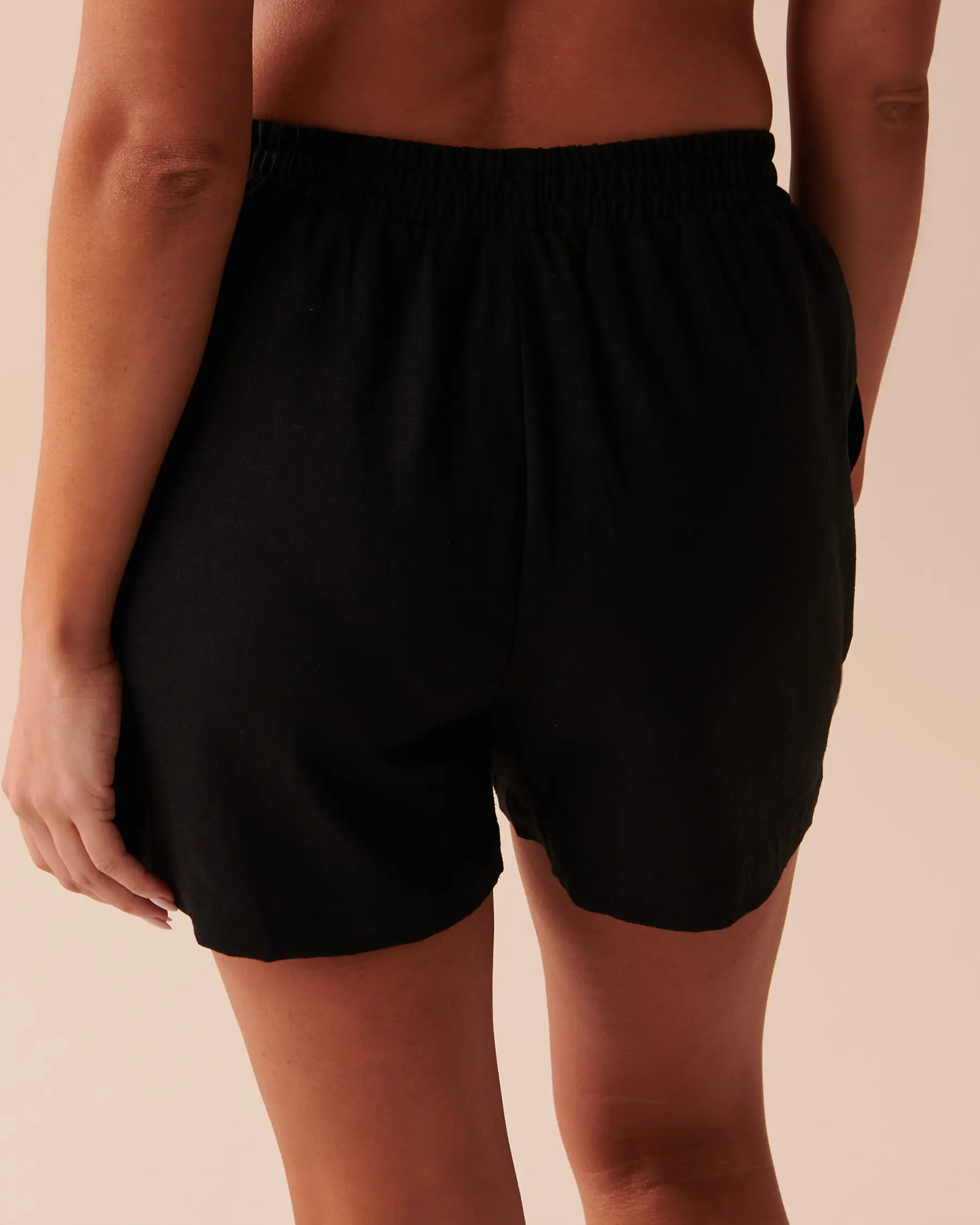 La Vie en Rose High Waist Shorts. 2