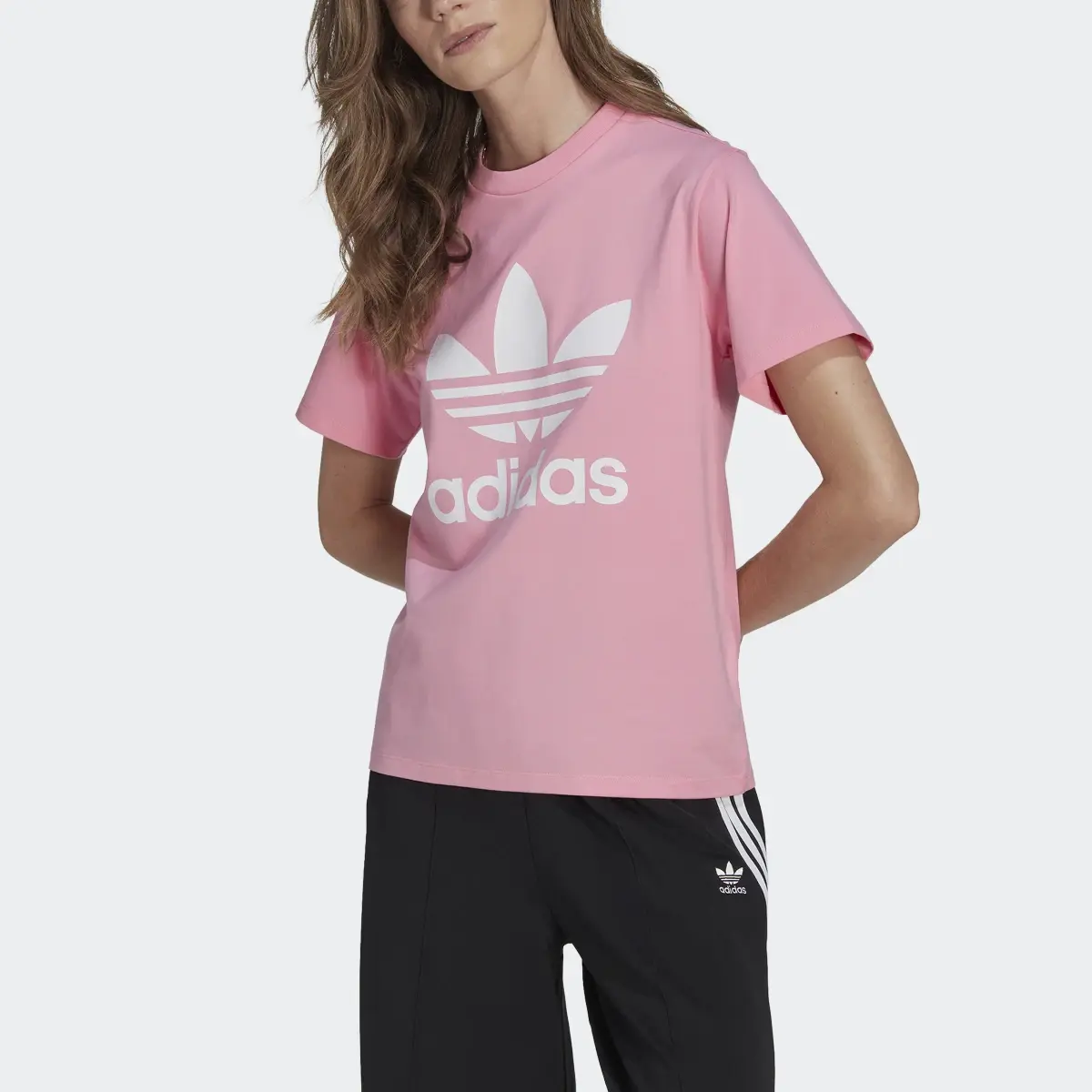 Adidas adicolor Classics Trefoil T-Shirt. 1