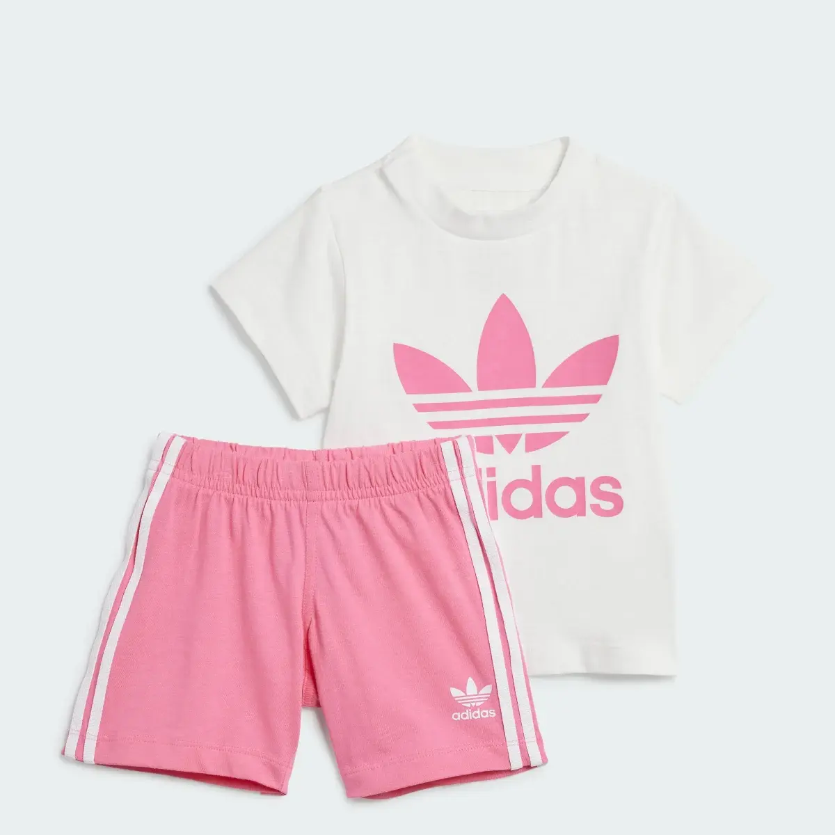 Adidas Conjunto camiseta y pantalón corto Trefoil. 1