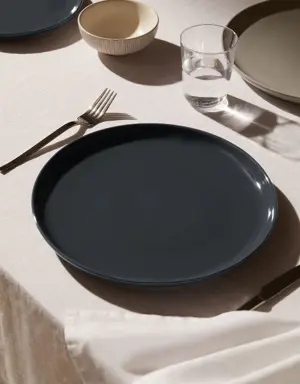 100% stoneware dinner plate