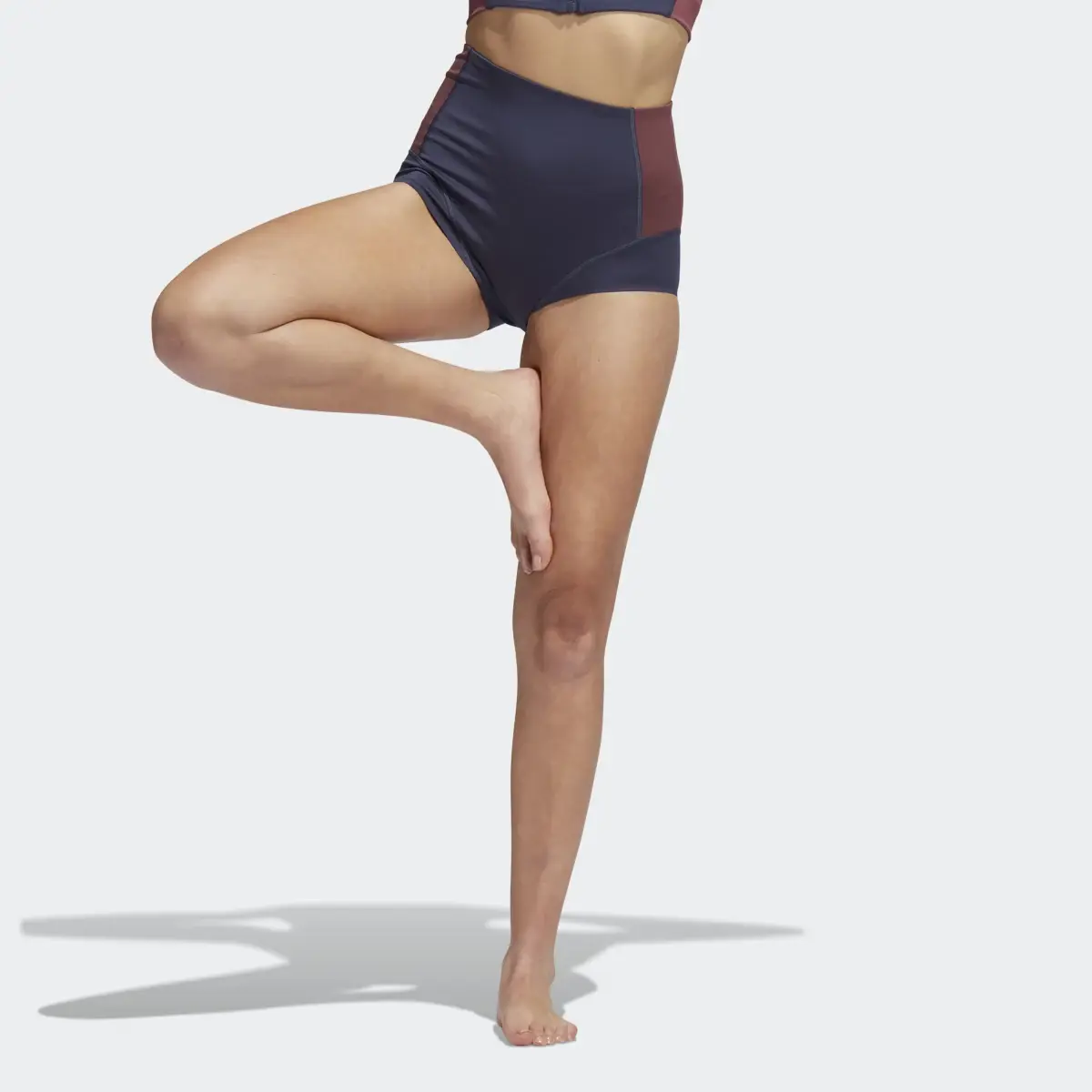 Adidas Shorts de Yoga. 1