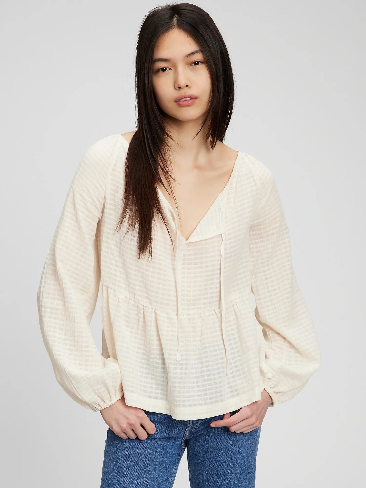 Gap Tie-Front Peplum Top beige. 1