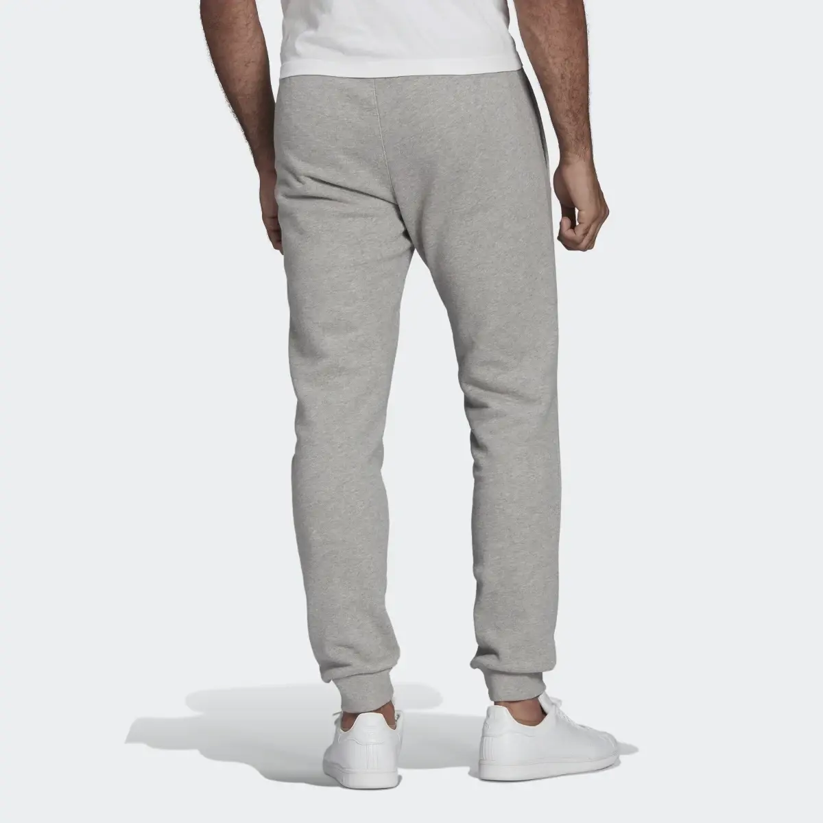 Adidas Adicolor Essentials Trefoil Pants. 2