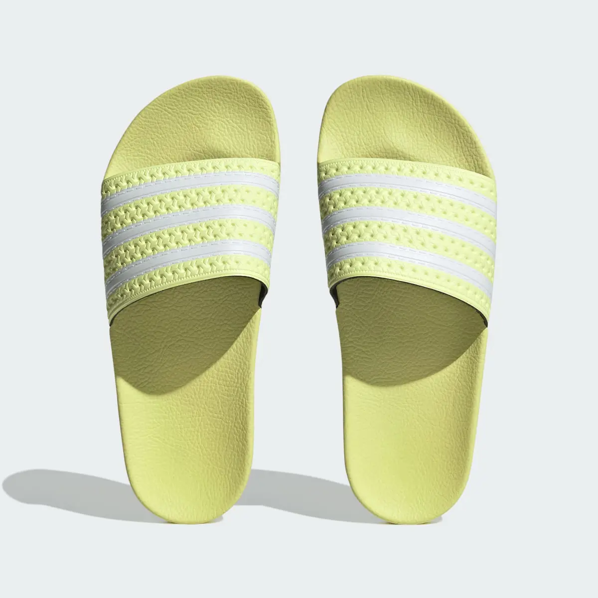 Adidas Chancla Adilette. 3