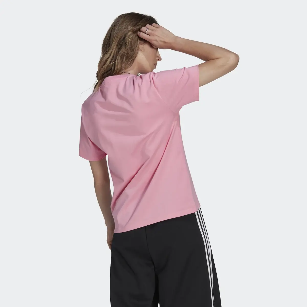 Adidas adicolor Classics Trefoil T-Shirt. 3