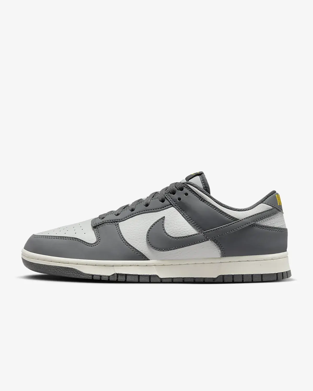 Nike Dunk Low Next Nature. 1