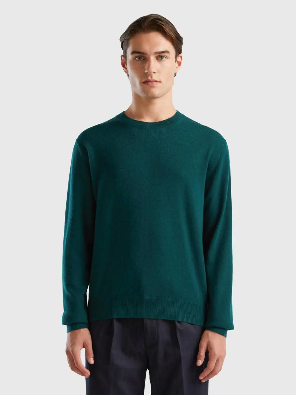 Benetton dark green sweater in pure cashmere. 1