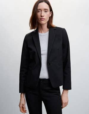 Fitted blazer with pocket