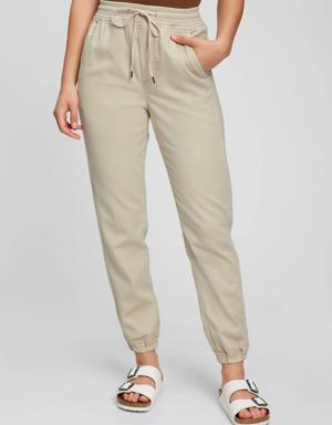 Gap Pull-On Joggers with Washwell beige