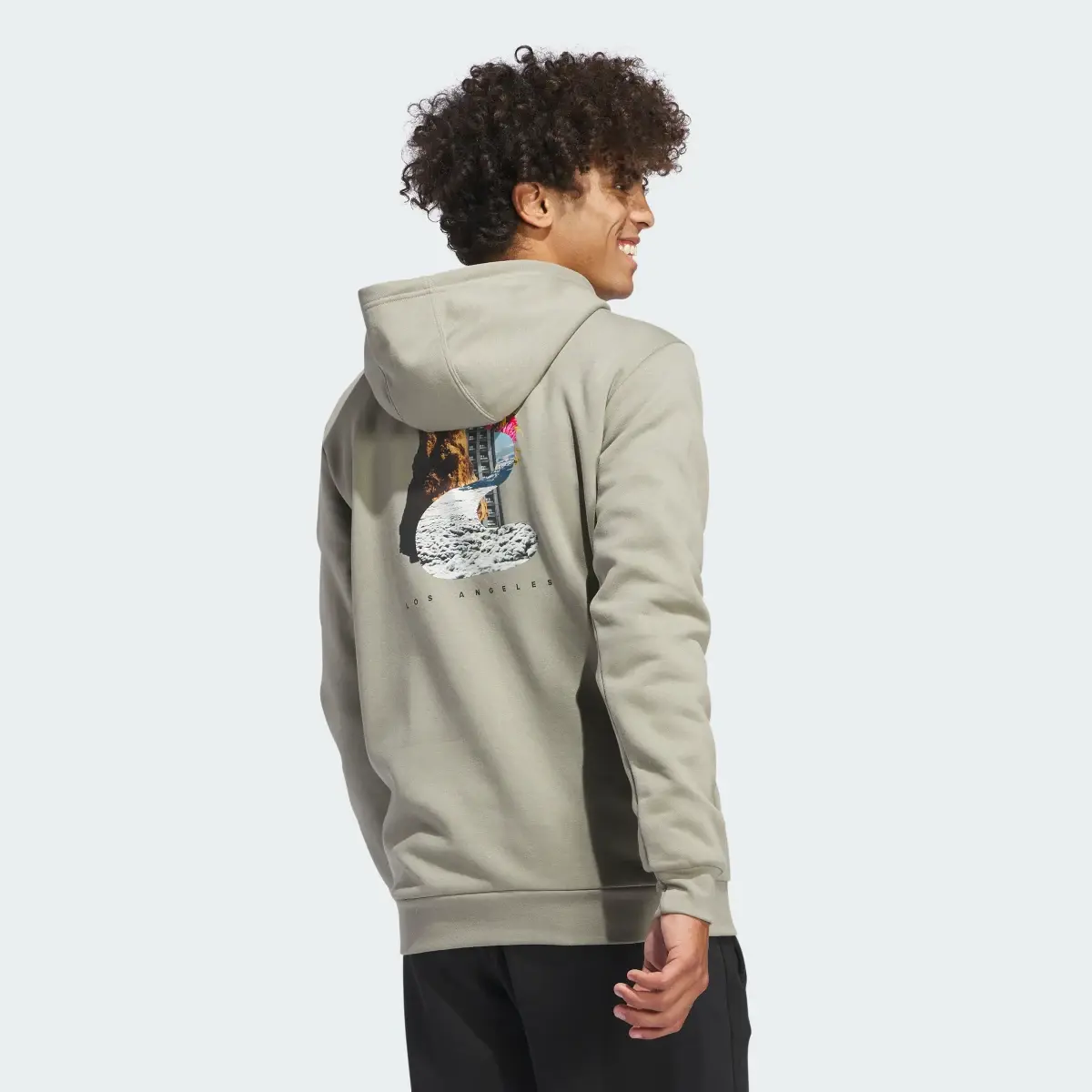 Adidas LA Graphic Hoodie. 3