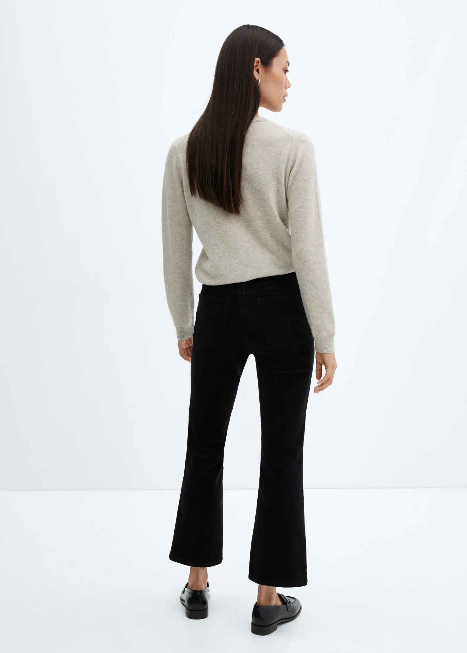 Mango Flared-Cordjeans in Cropped-Länge. 3