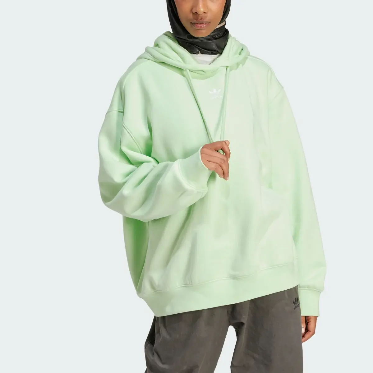 Adidas Adicolor Essentials Boyfriend Hoodie. 1