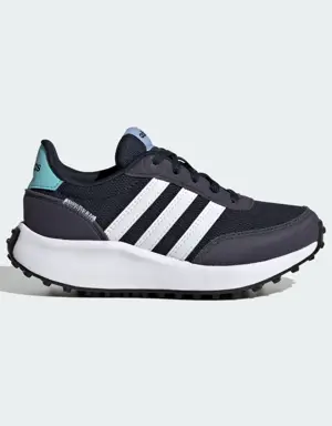 Adidas Run 70s Shoes. 2 Adidas Run 70s Shoes. 2