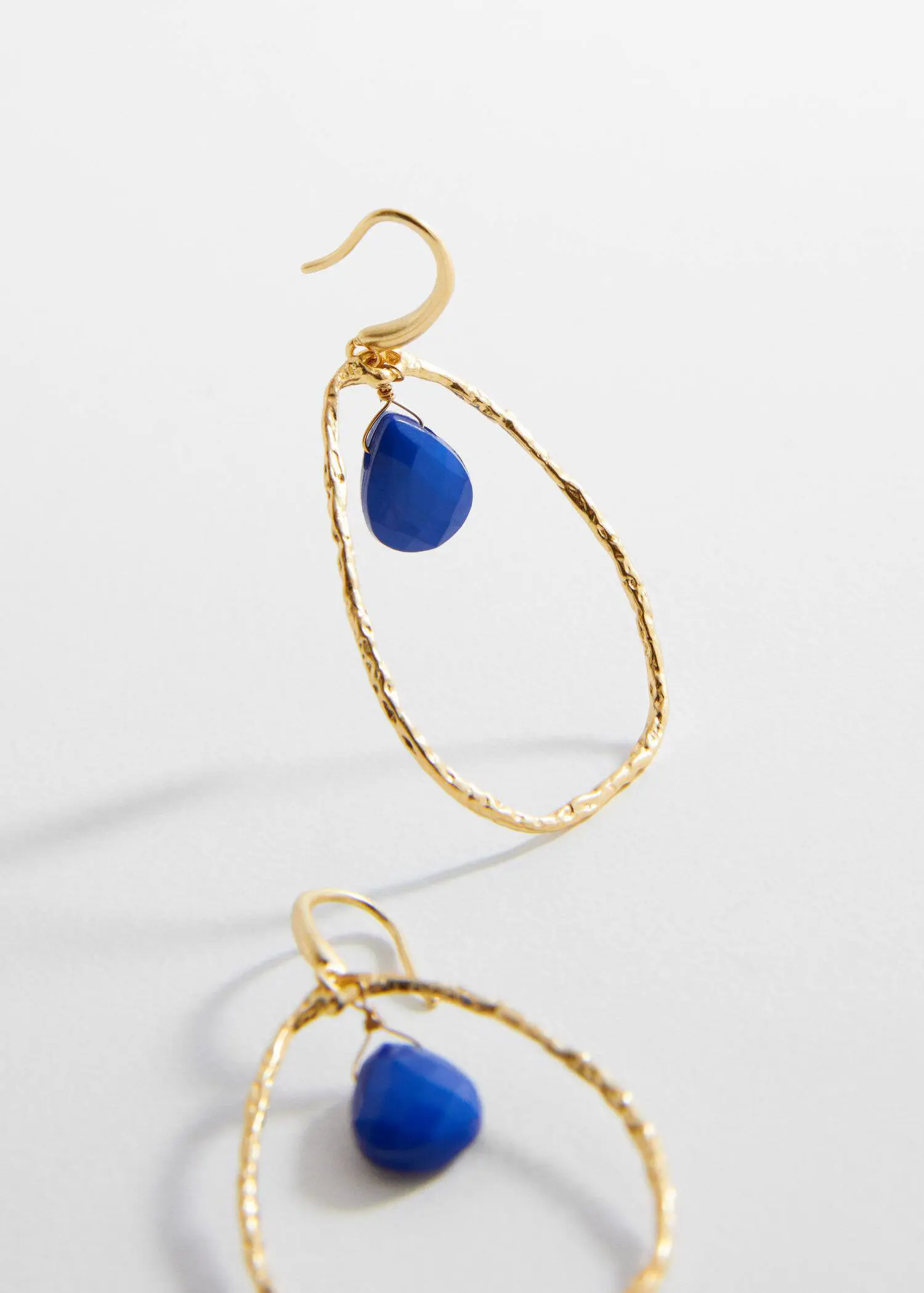 Mango Hoop earrings with irregular stone . 2