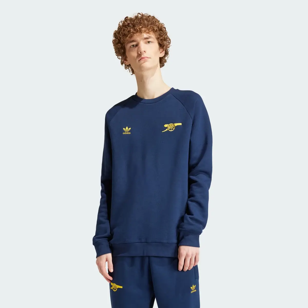 Adidas Arsenal Essentials Trefoil Crew Sweatshirt. 2