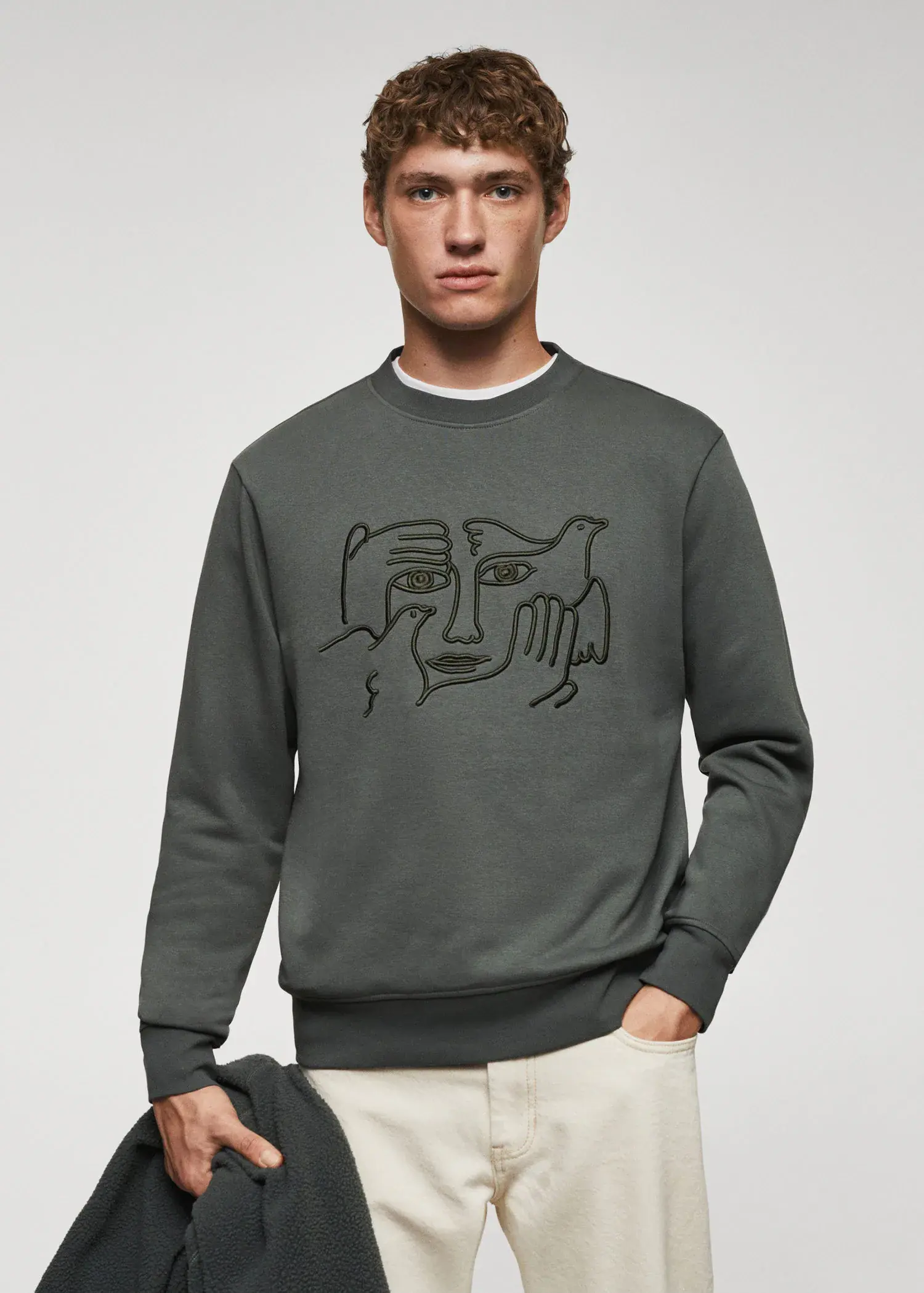 Mango Baumwoll-Sweatshirt mit Stickdetail. 2
