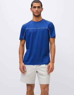 Breathable sports t-shirt
