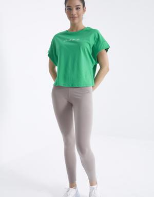 Yeşil Minimal Yazı Baskılı O Yaka Oversize Kadın T-Shirt - 97219