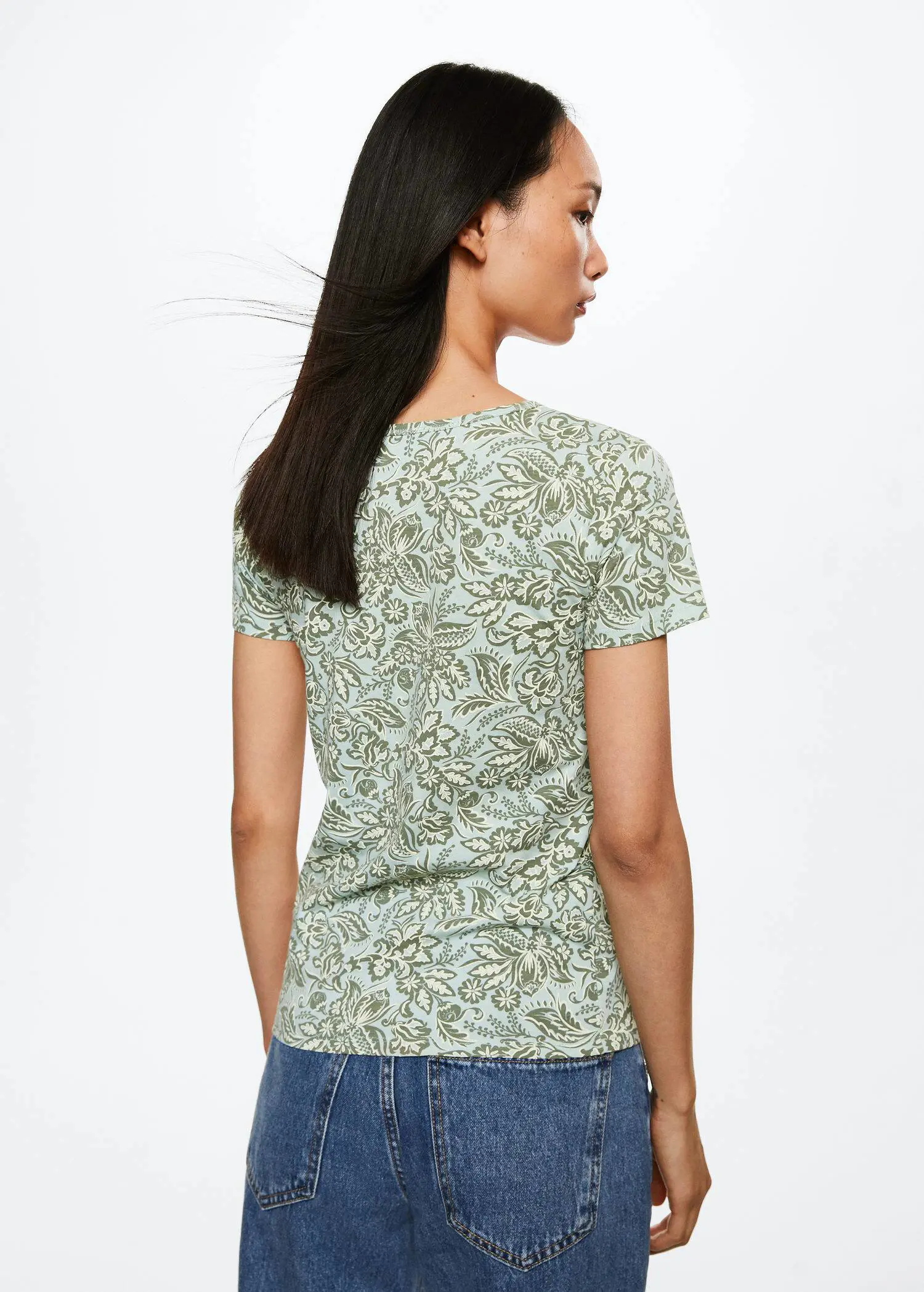 Mango Printed cotton-blend T-shirt. a woman with long black hair is wearing jeans and a t shirt. 