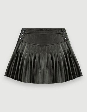 Pleated, flared leather skirt Add to my wishlist Votre article a été ajouté à la wishlist Votre article a été retiré de la wishlist