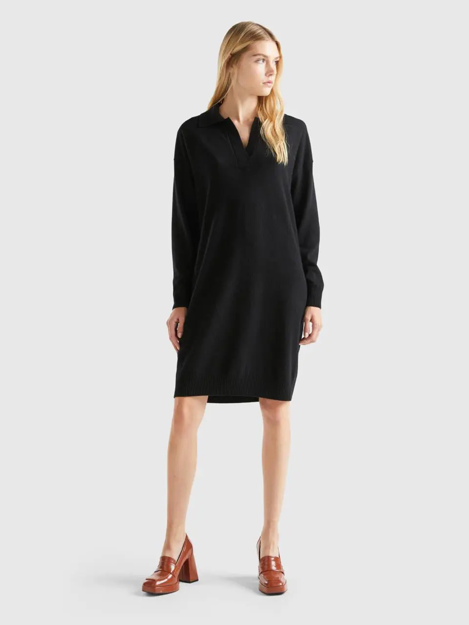 Benetton knit dress with collar. 1