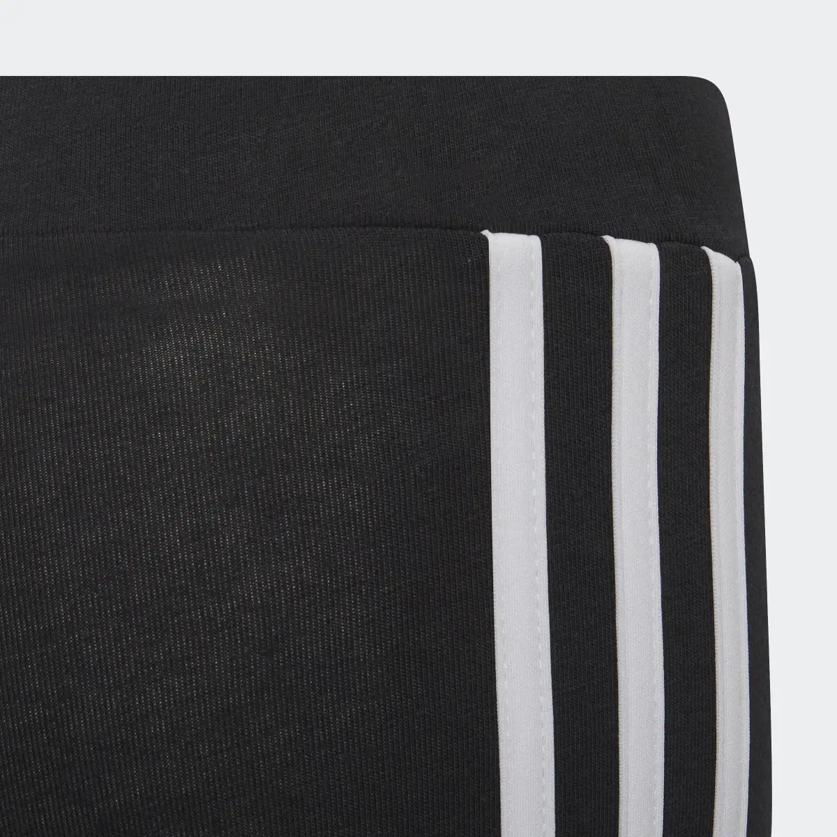 Adidas Essentials 3-Stripes Tights. 3