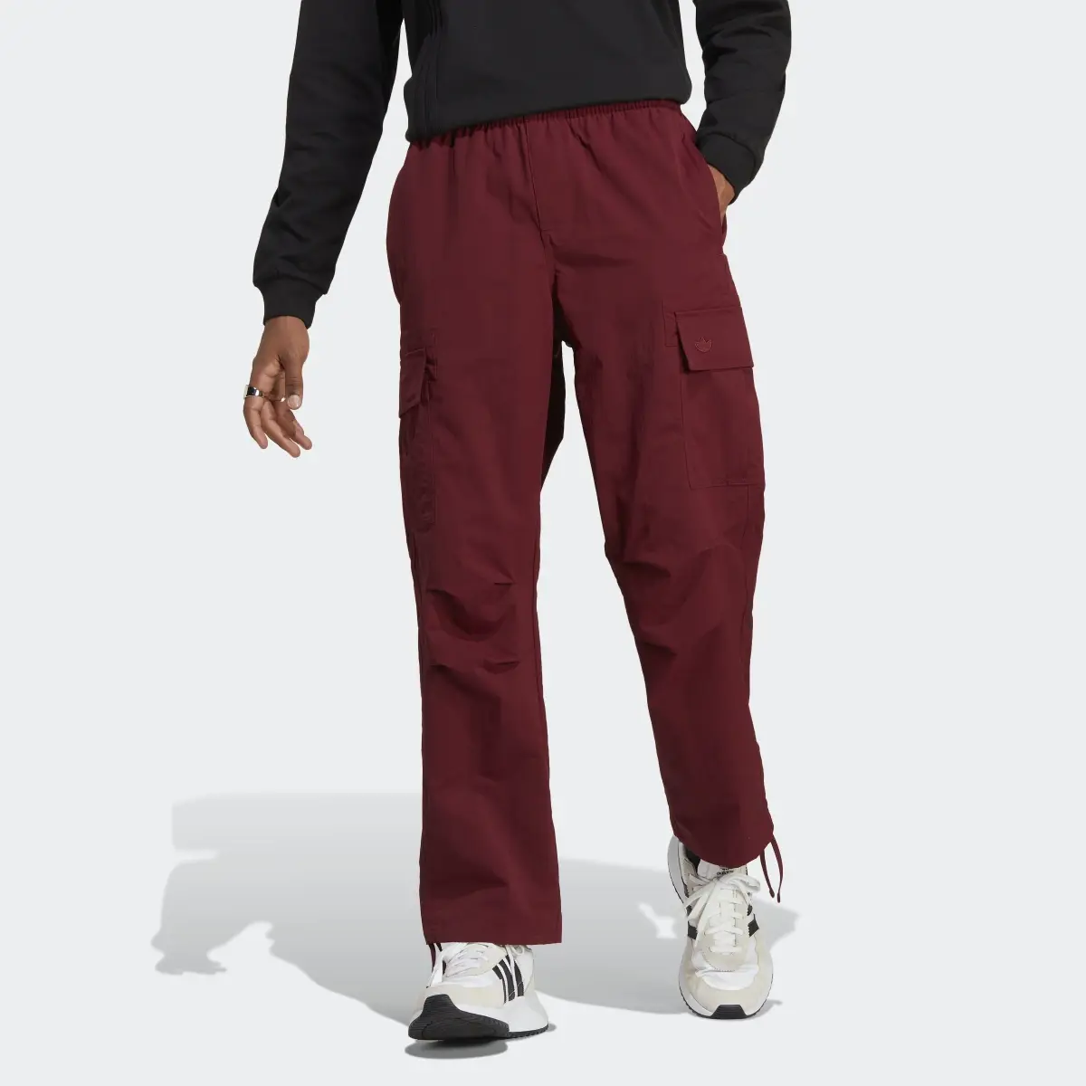 Adidas Pants Cargo Premium Essentials. 1