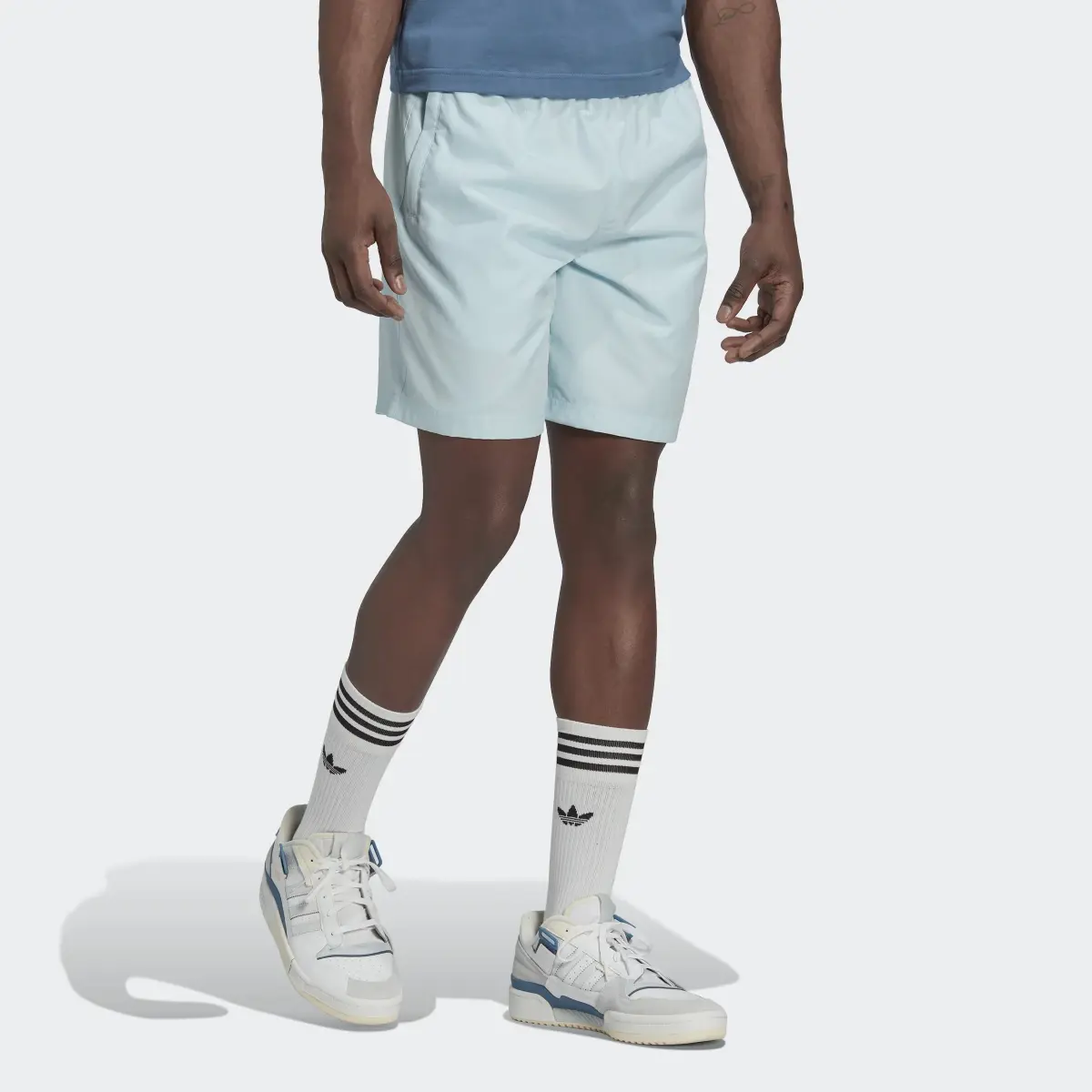 Adidas Adicolor Essentials Trace Shorts. 3