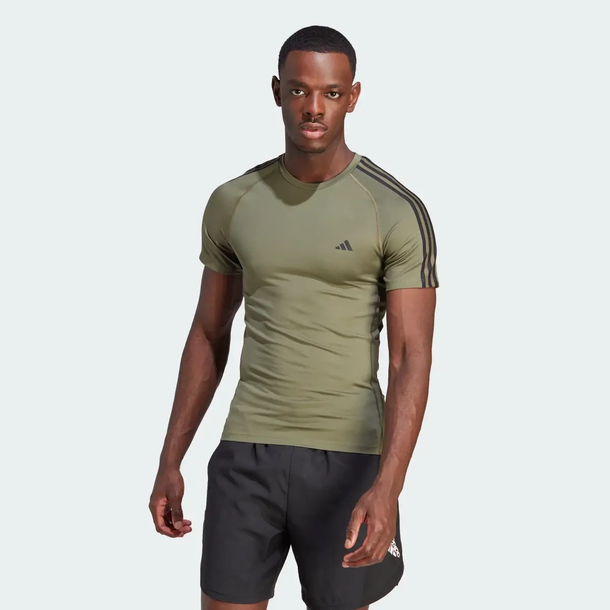 Adidas Playera De Entrenamiento Techfit 3 Franjas. 2