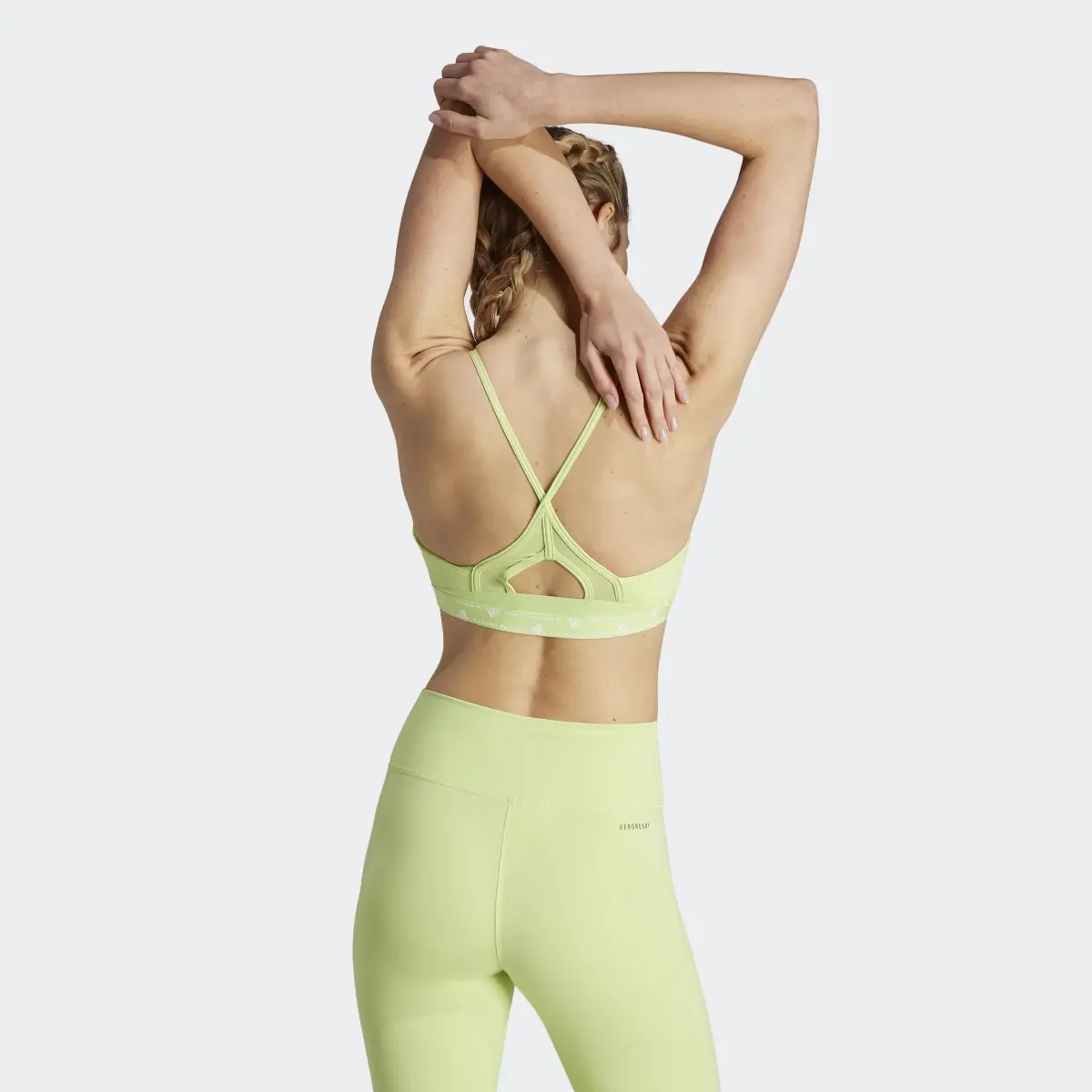 Adidas Aeroreact Training Light-Support Bra. 3