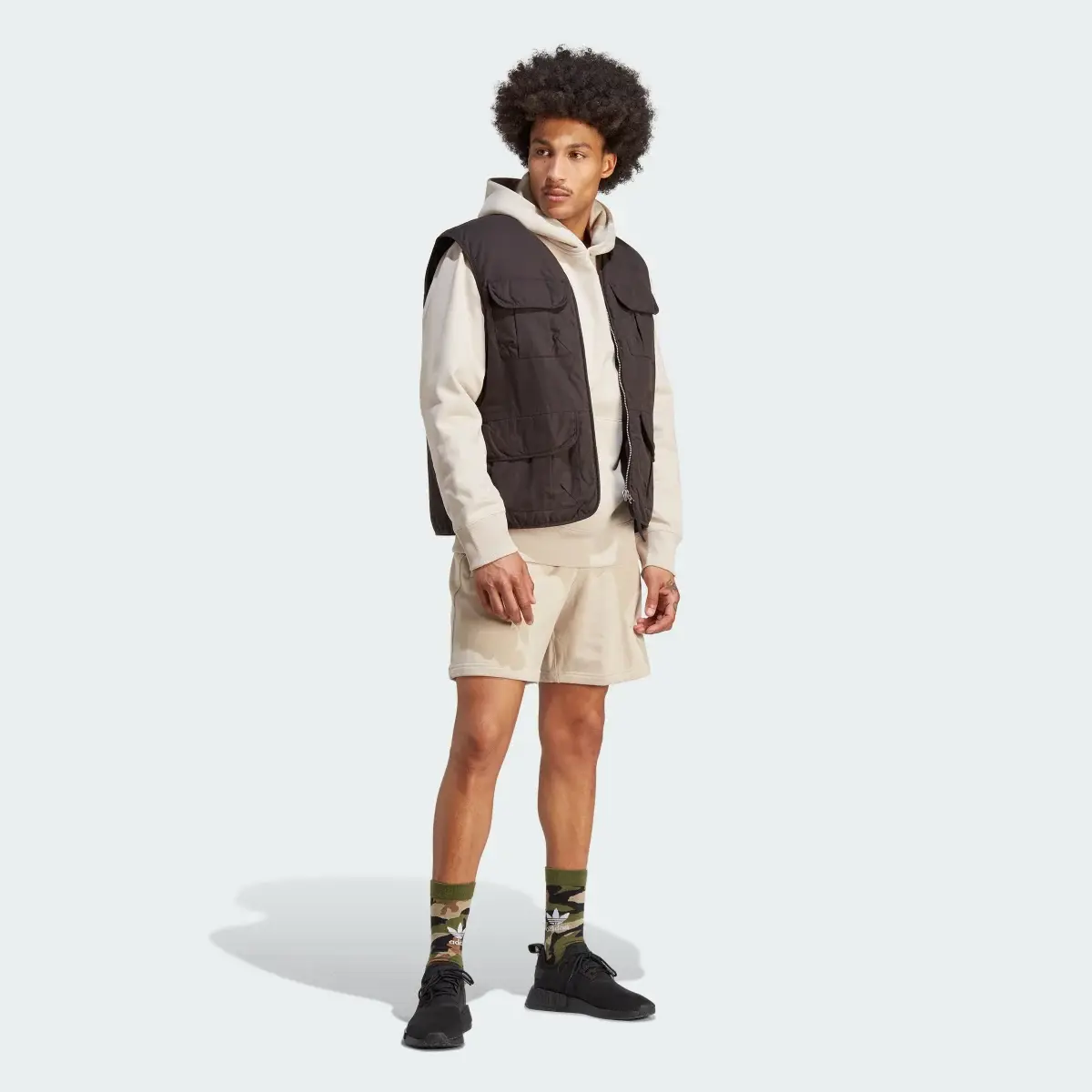 Adidas Premium Essentials Shorts. 3