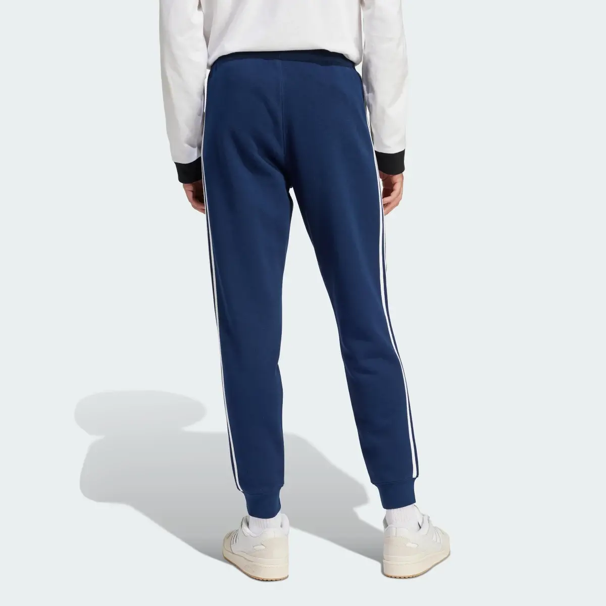 Adidas Adicolor 3-Stripes Pants. 2