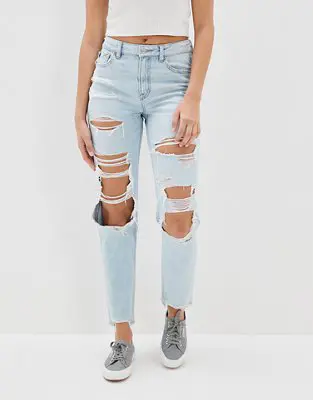 American Eagle Strigid Ripped Mom Jean. 1