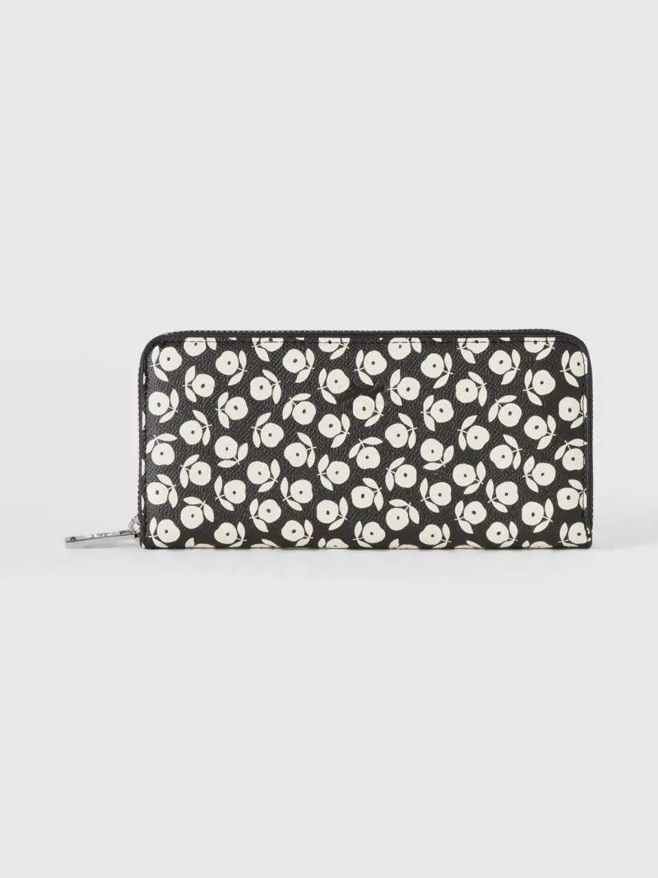 Benetton black wallet with white flowers. 1