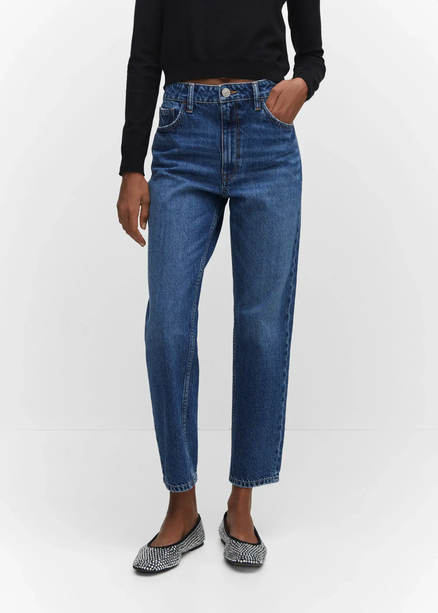 Mango Mom high-waist jeans. 1