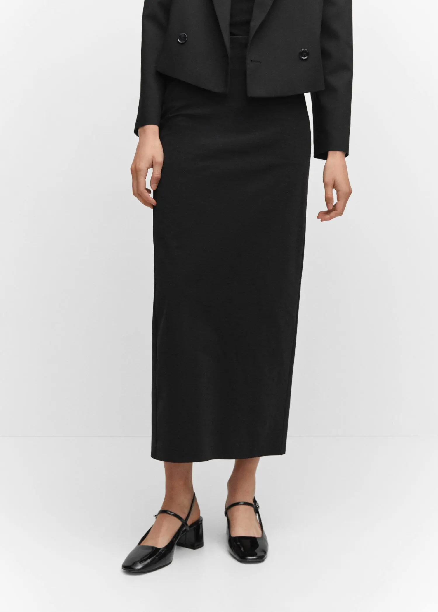 Mango Fitted skirt with slit. 2