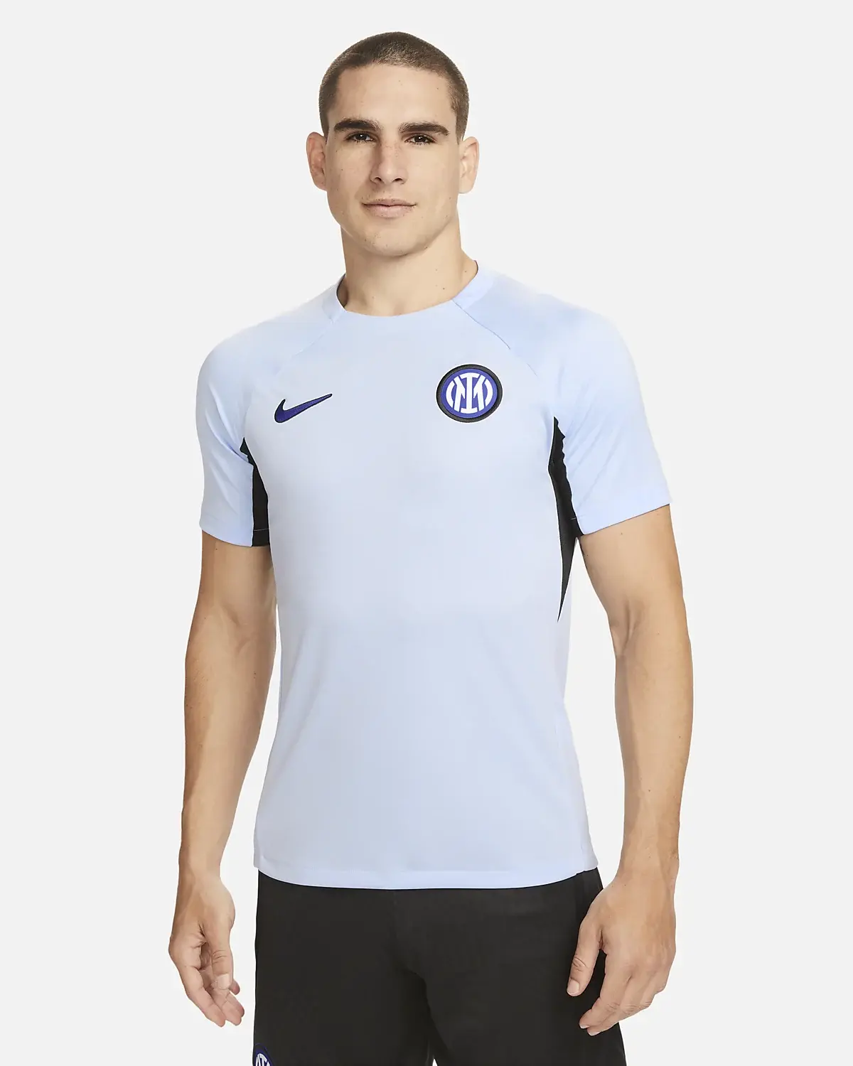 Nike Inter Mediolan Strike. 1