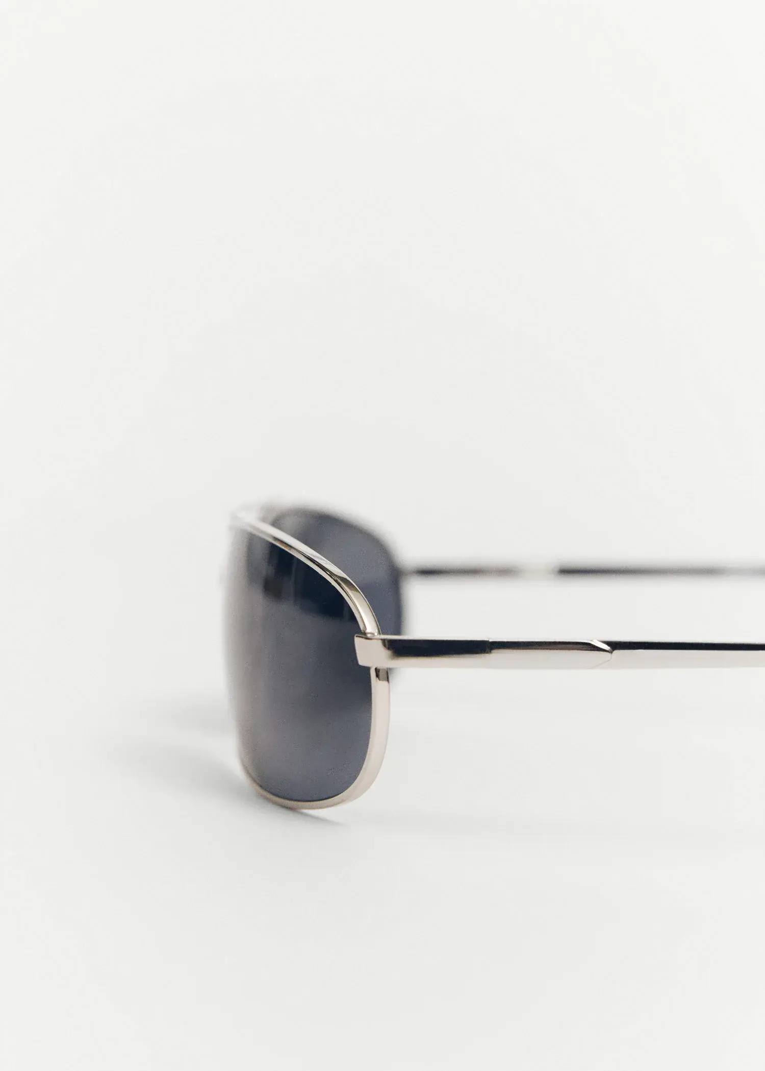 Mango Metallic frame sunglasses. 3