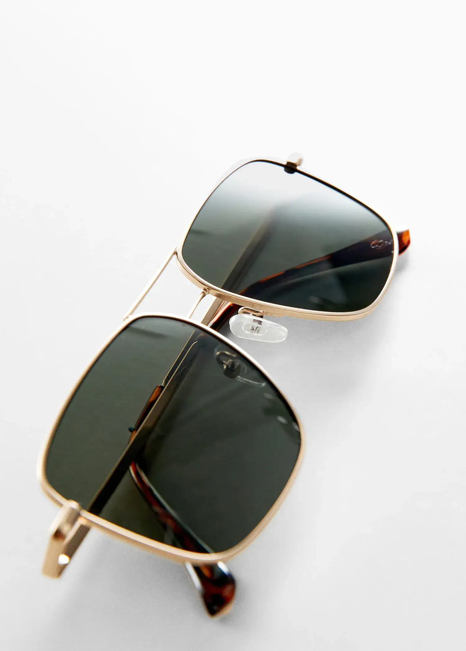 Mango Aviator sunglasses. 3