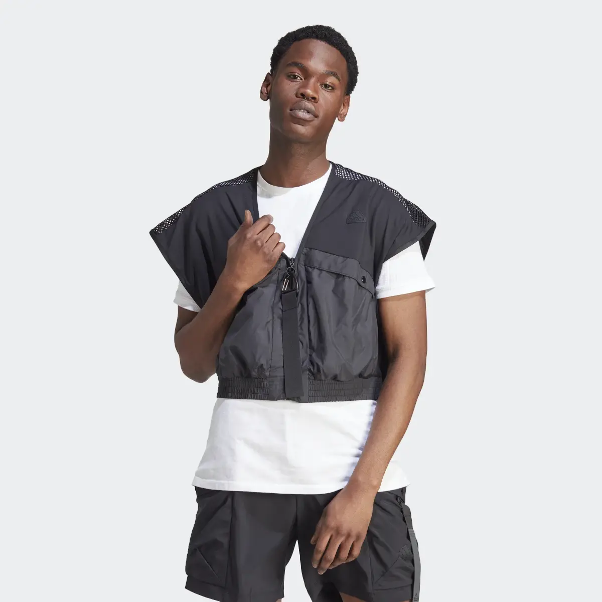 Adidas City Escape Premium Vest. 2