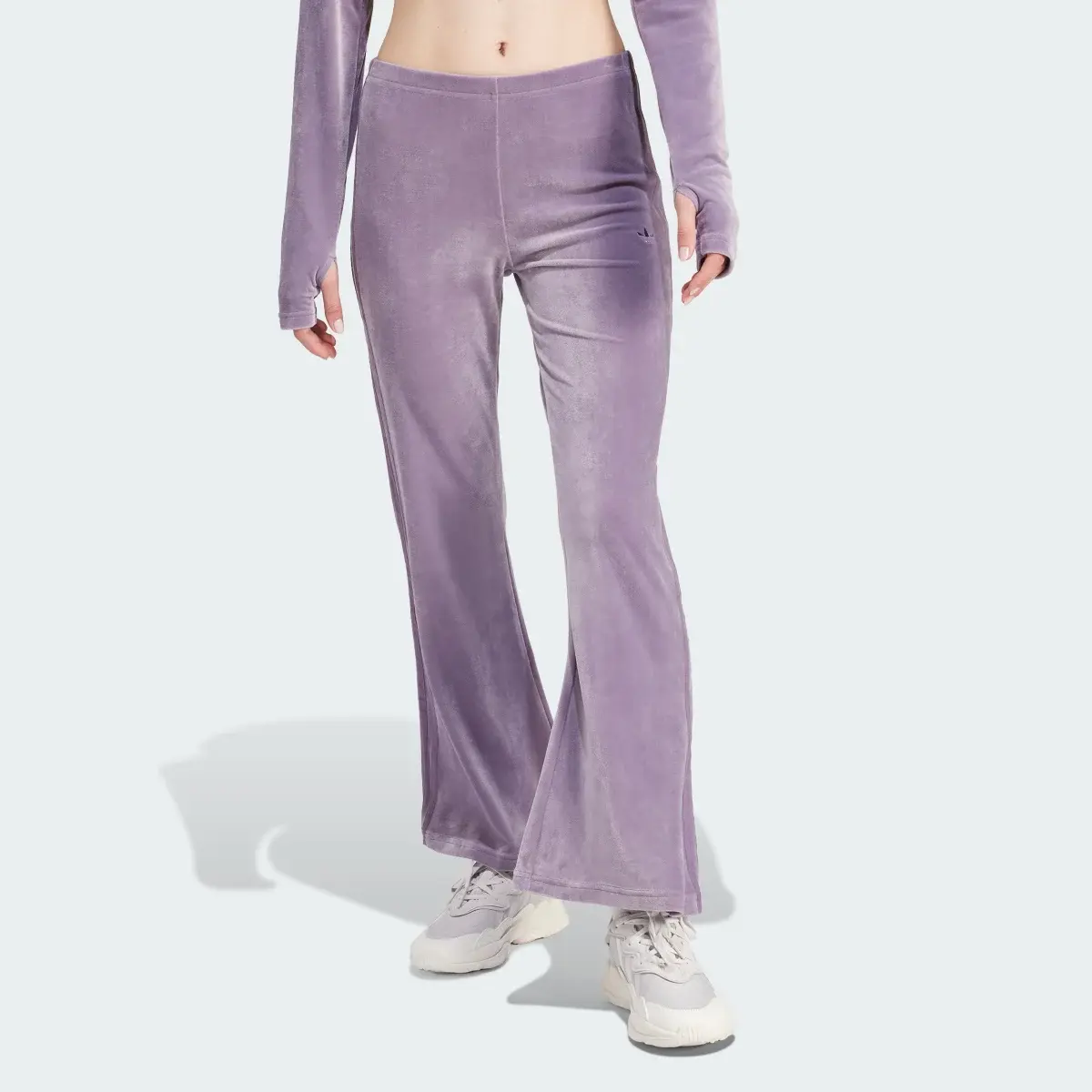 Adidas Pantalon évasé velours froissé. 1