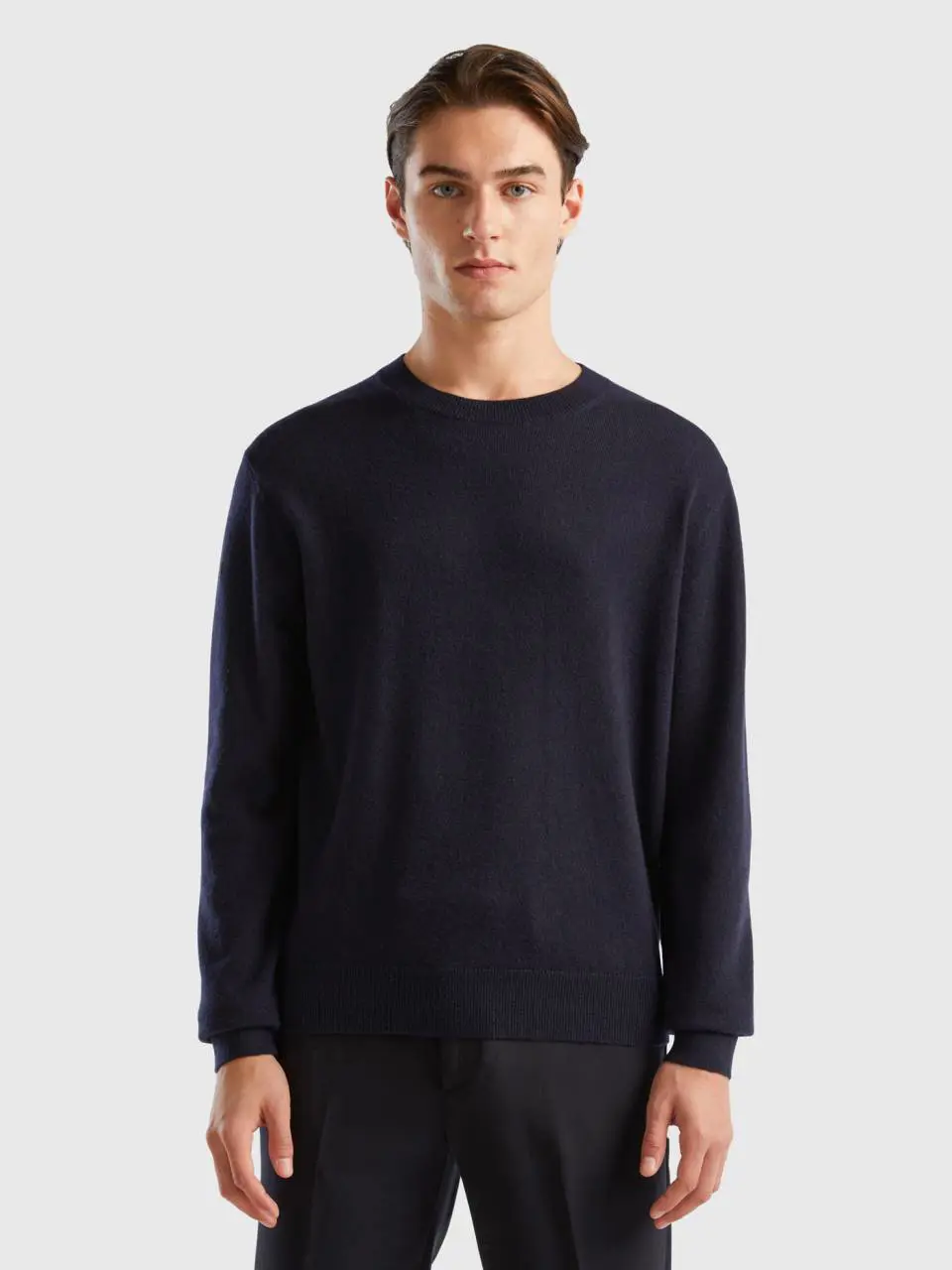 Benetton dark blue sweater in pure cashmere. 1