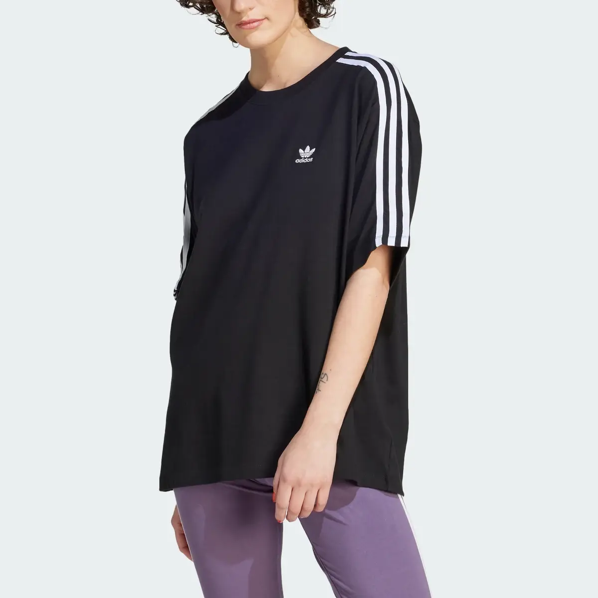 Adidas Adicolor Classics Oversized Tee. 1