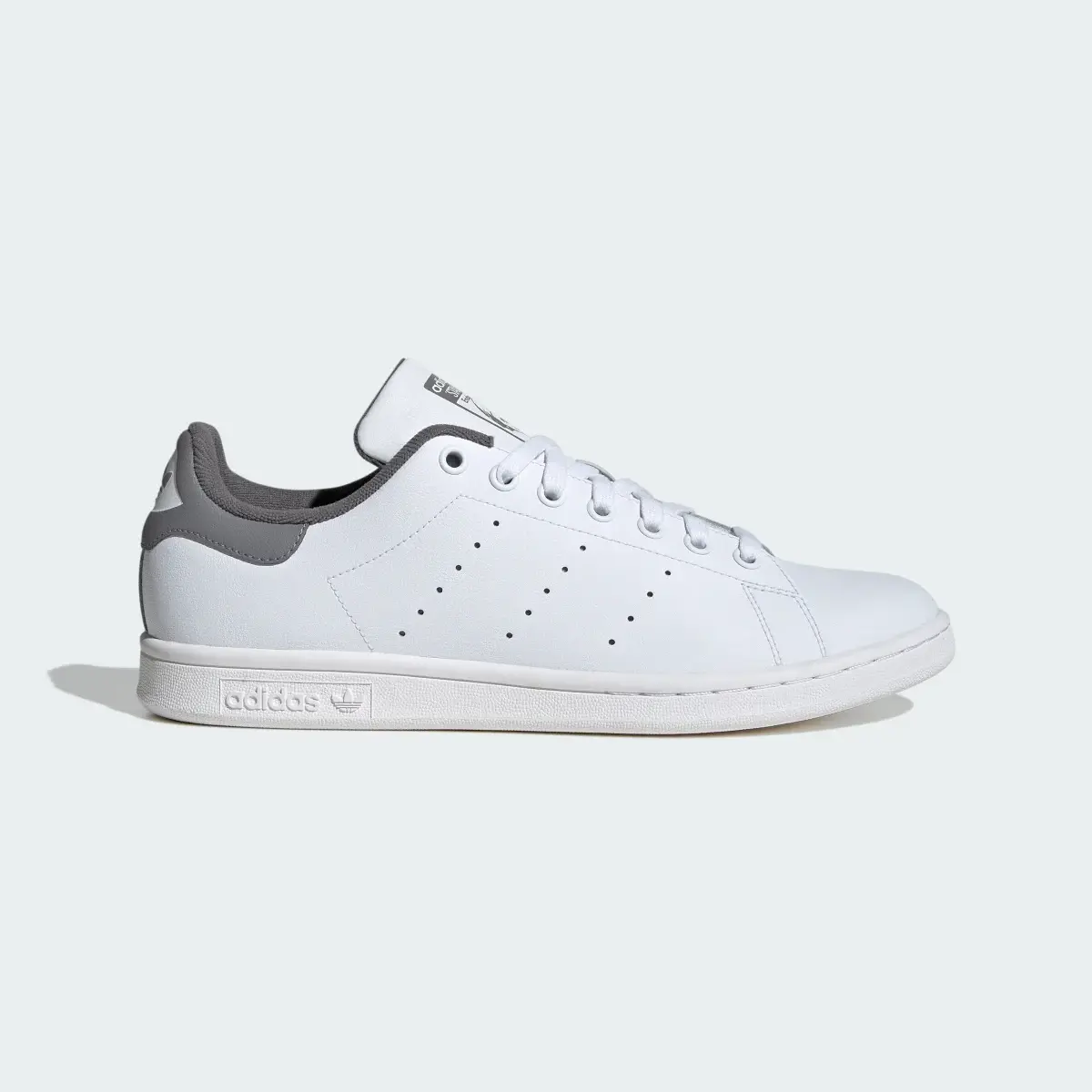 Adidas Stan Smith Shoes. 2 Adidas Stan Smith Shoes. 2