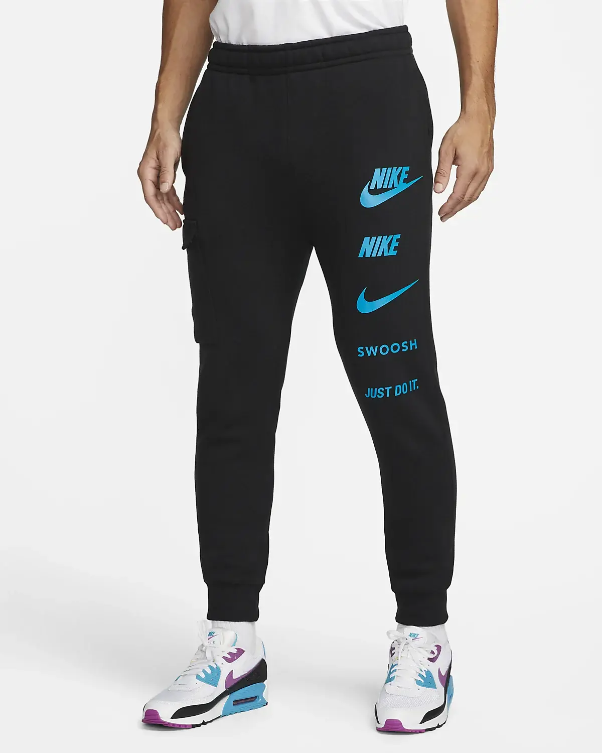 Nike Sportswear Standard Issue. 1