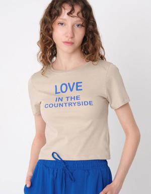 LOVE İN THE COUNTRYSİDE Baskılı T-shirt