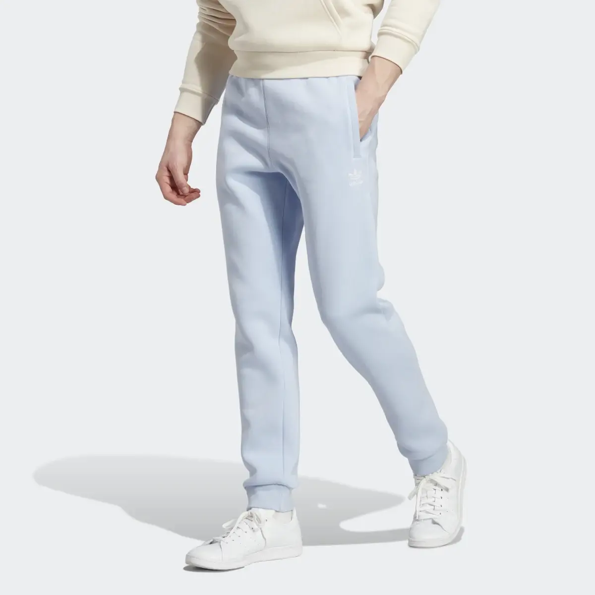 Adidas Trefoil Essentials Pants. 1