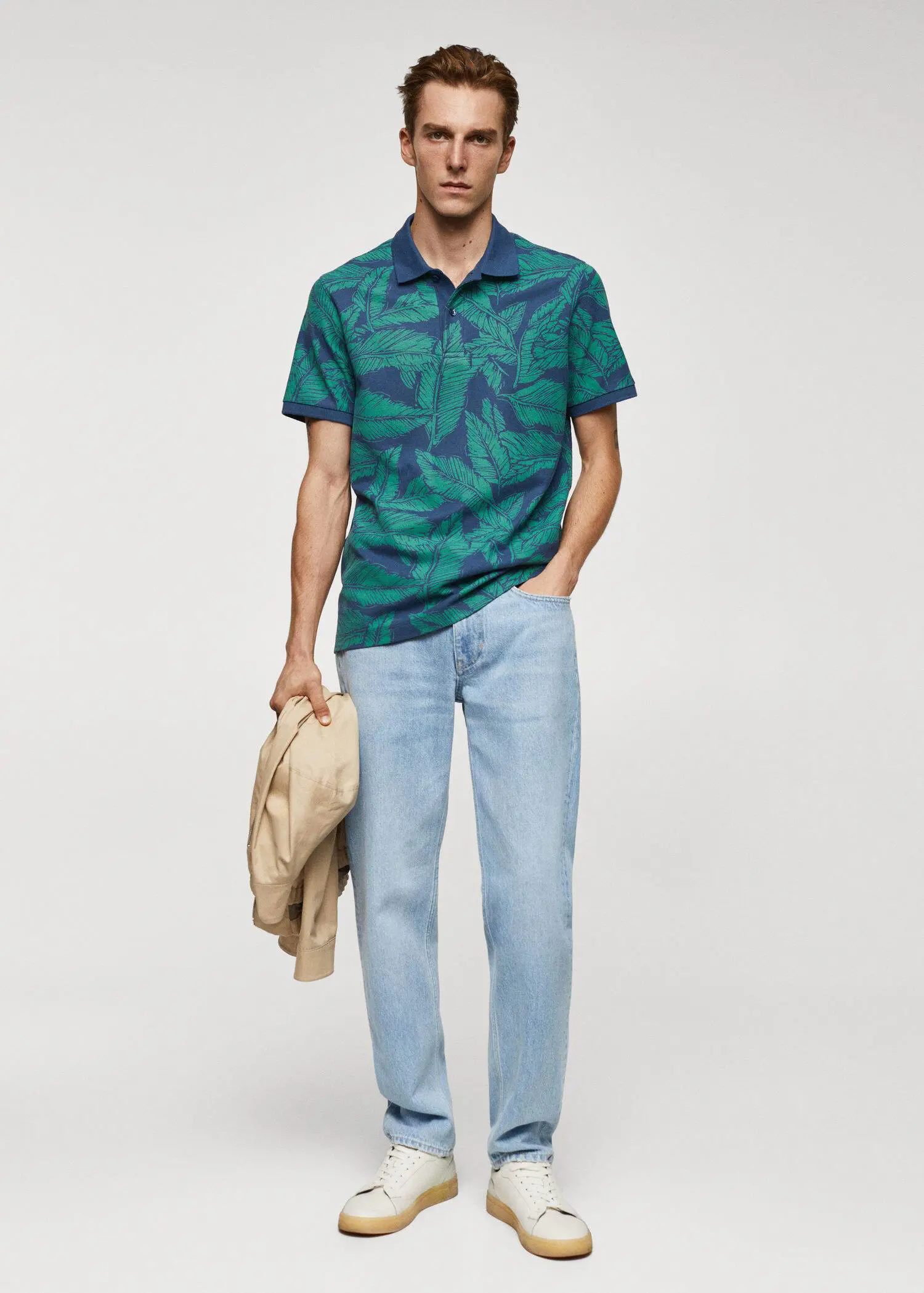 Mango Baumwoll-Poloshirt mit Tropical Print. 2