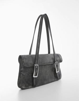 Leather bag with buckle